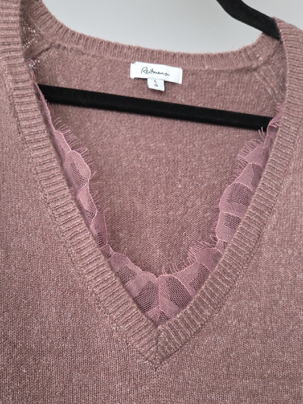 NWOT Reitmans Mauve Pink V-Neck Sweater With Lace Detail - Size L - Picture 5 of 8